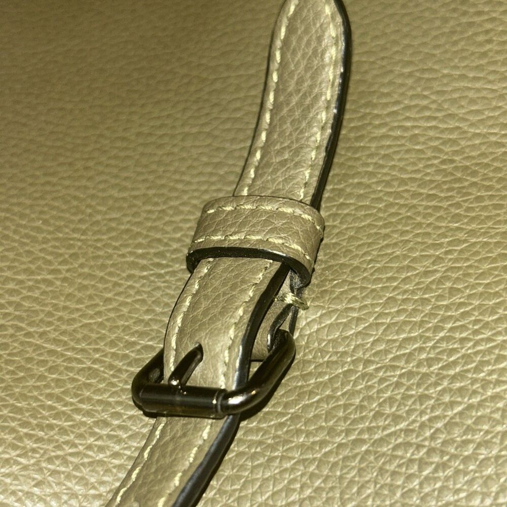 Authentic COACH Mollie 25 Tote Bag 22 In olive green - Picture 12 of 13